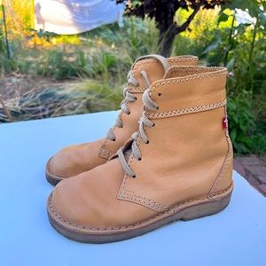 Duckfeet Faborg handmade lace up leather boot size 37, US 6.5-7